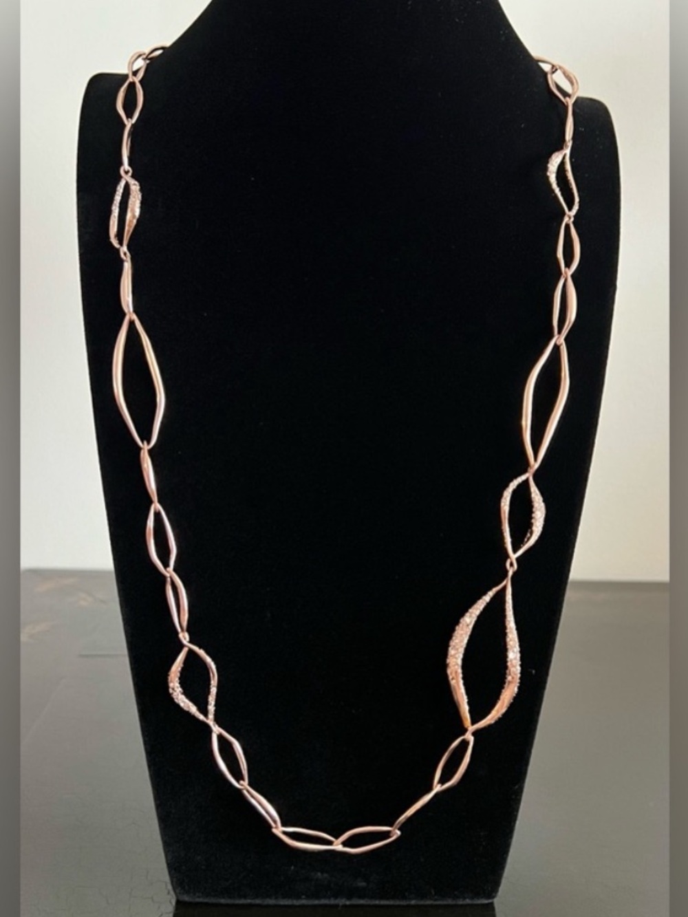 Alexis bittar Elegant Gold-Tone Linked Necklace with Pavé Accents